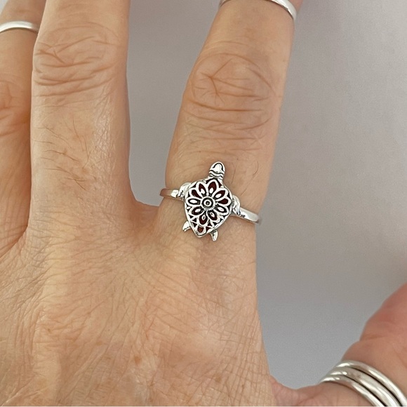 Sterling Silver Mandala Turtle Ring, Sea Ring, Animal Ring, Flower Ring - Picture 8 of 13